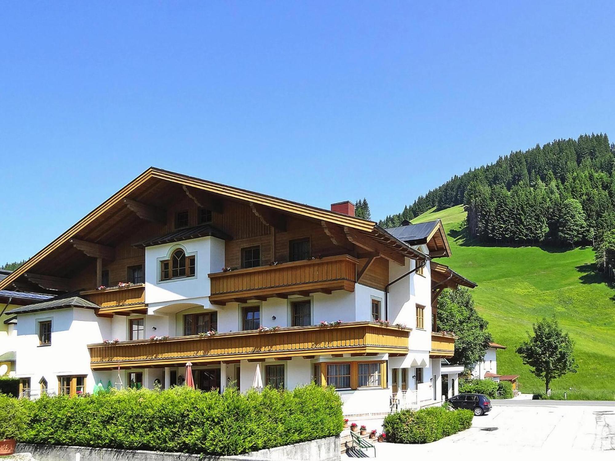 Apartment In Filzmoos With Garden Exterior photo